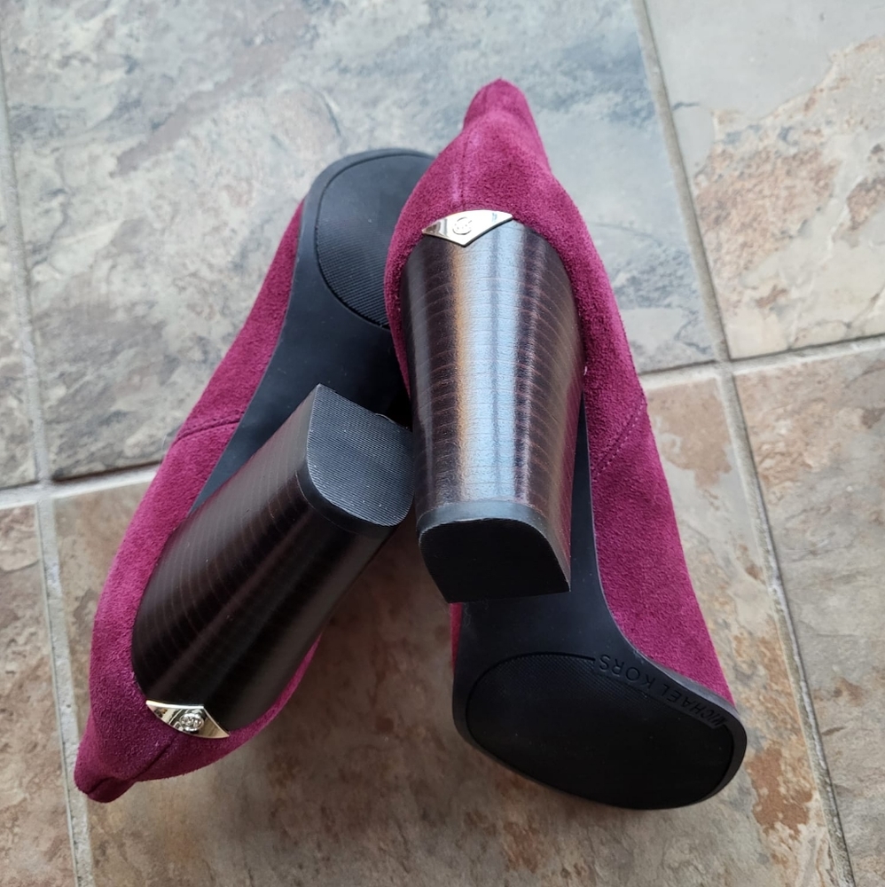 MK Michael Kors Women's Chelsea Boots Lottie Size 9.5 Dark Berry Suede - Picture 14 of 15